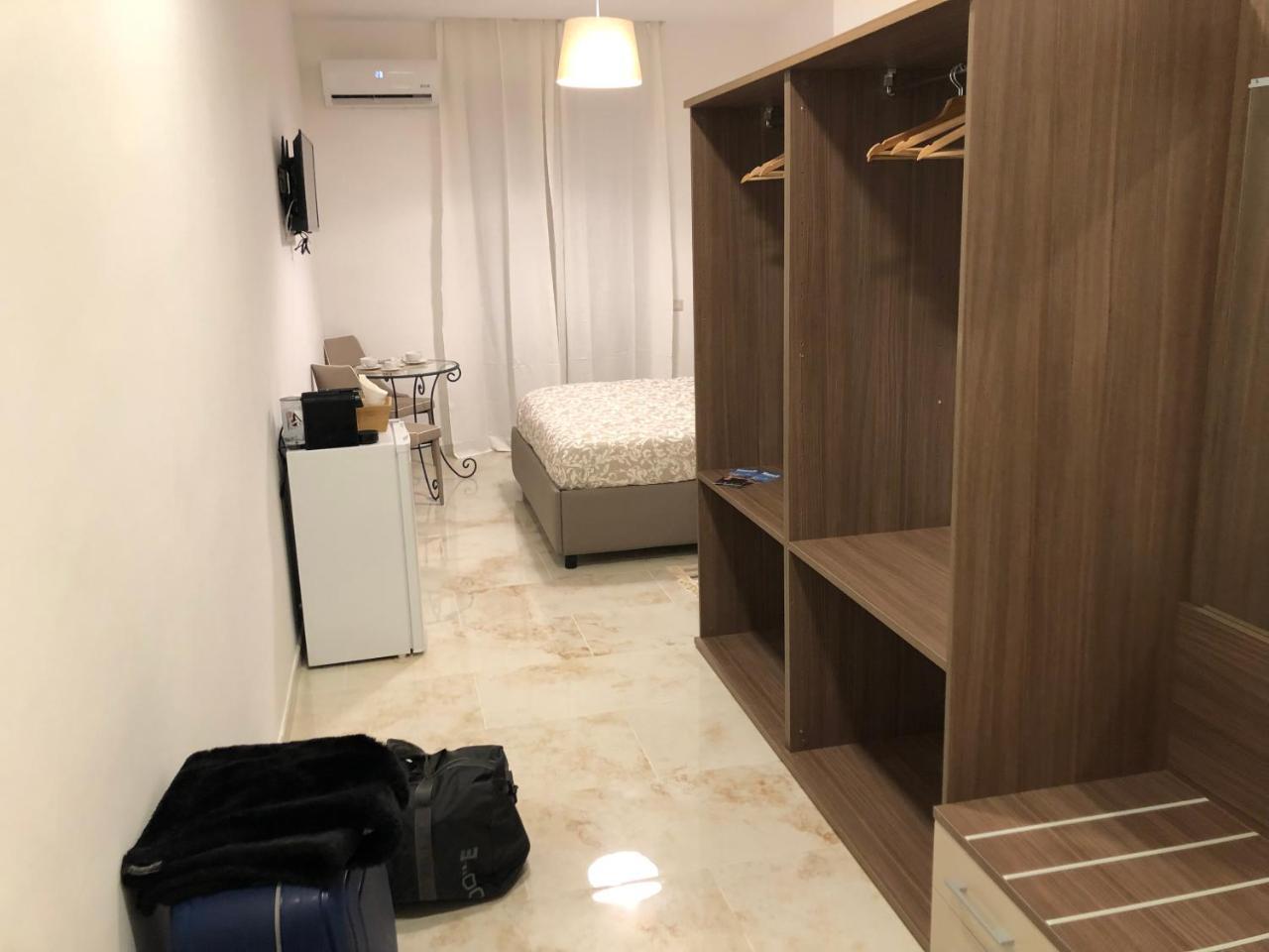 Antonietta De Pace Rooms By Napoli Milionaria B&B 外观 照片
