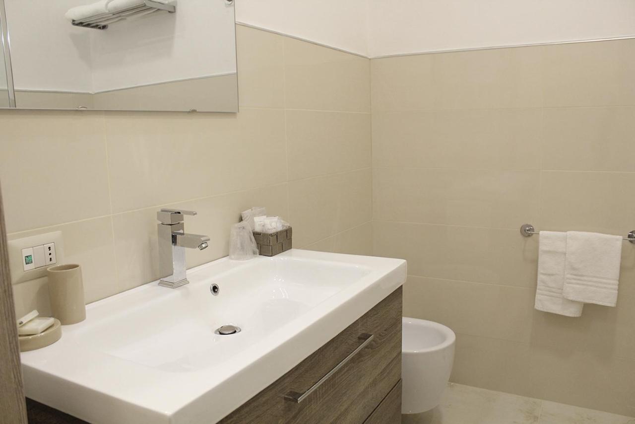 Antonietta De Pace Rooms By Napoli Milionaria B&B 外观 照片