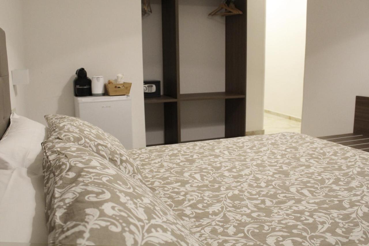 Antonietta De Pace Rooms By Napoli Milionaria B&B 外观 照片