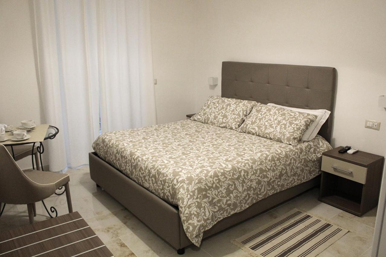 Antonietta De Pace Rooms By Napoli Milionaria B&B 外观 照片