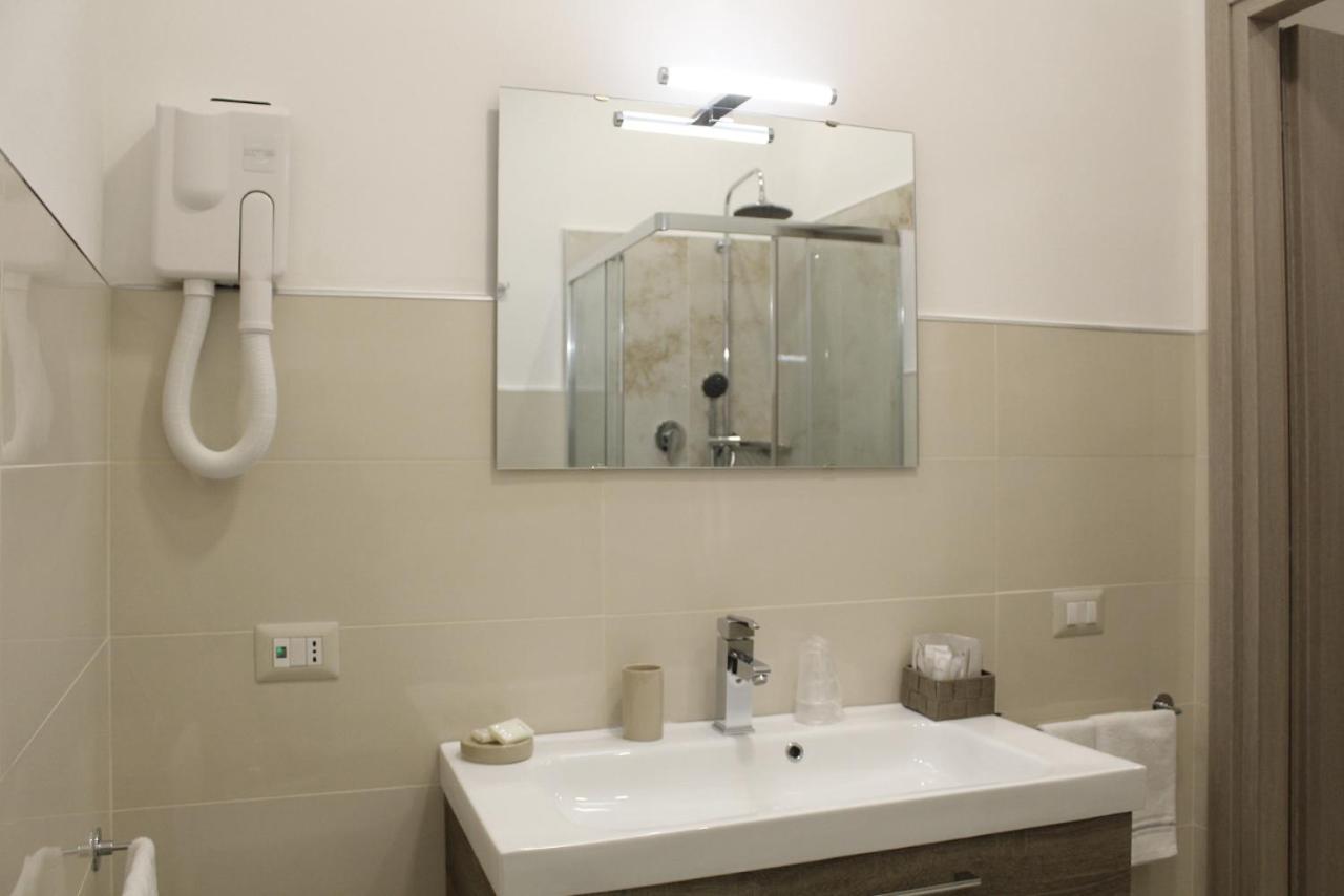 Antonietta De Pace Rooms By Napoli Milionaria B&B 外观 照片